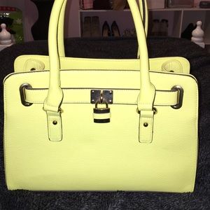 Charming Charlie's yellow purse ☀️